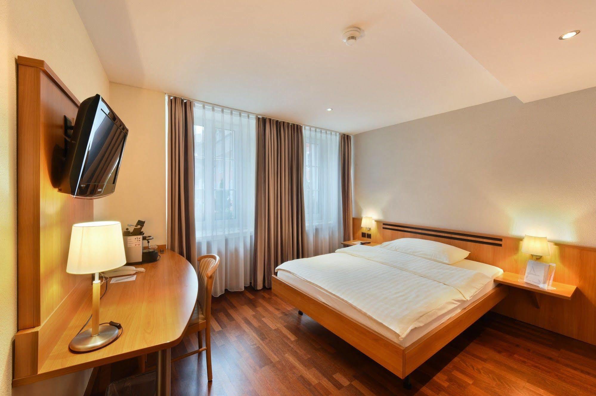 Hotel Engel Zofingen Exterior photo